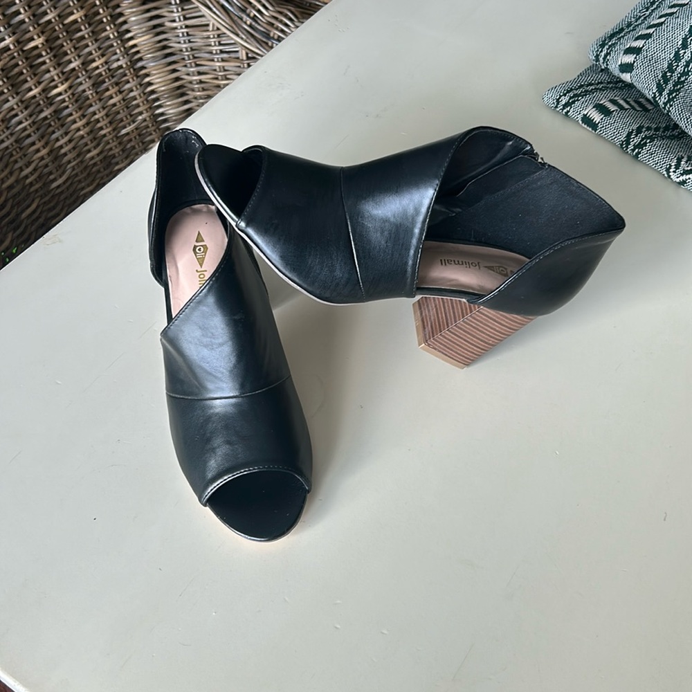 Black open toe dress heels